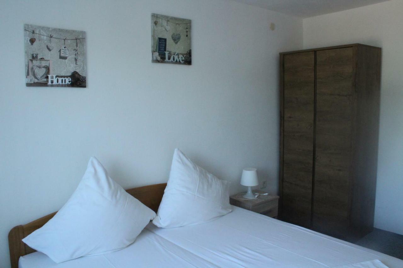 Apartments Baka Jelka Mandre Zewnętrze zdjęcie